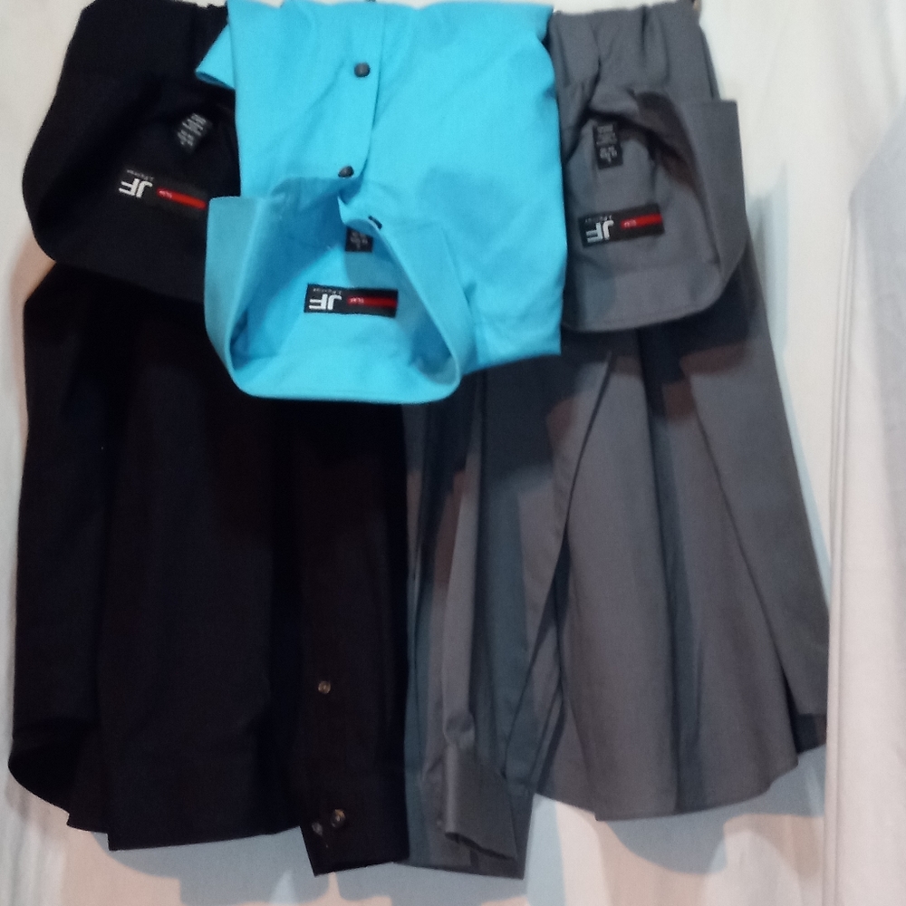 3 j ferrar dress shirts 10$ a shirt if baught together